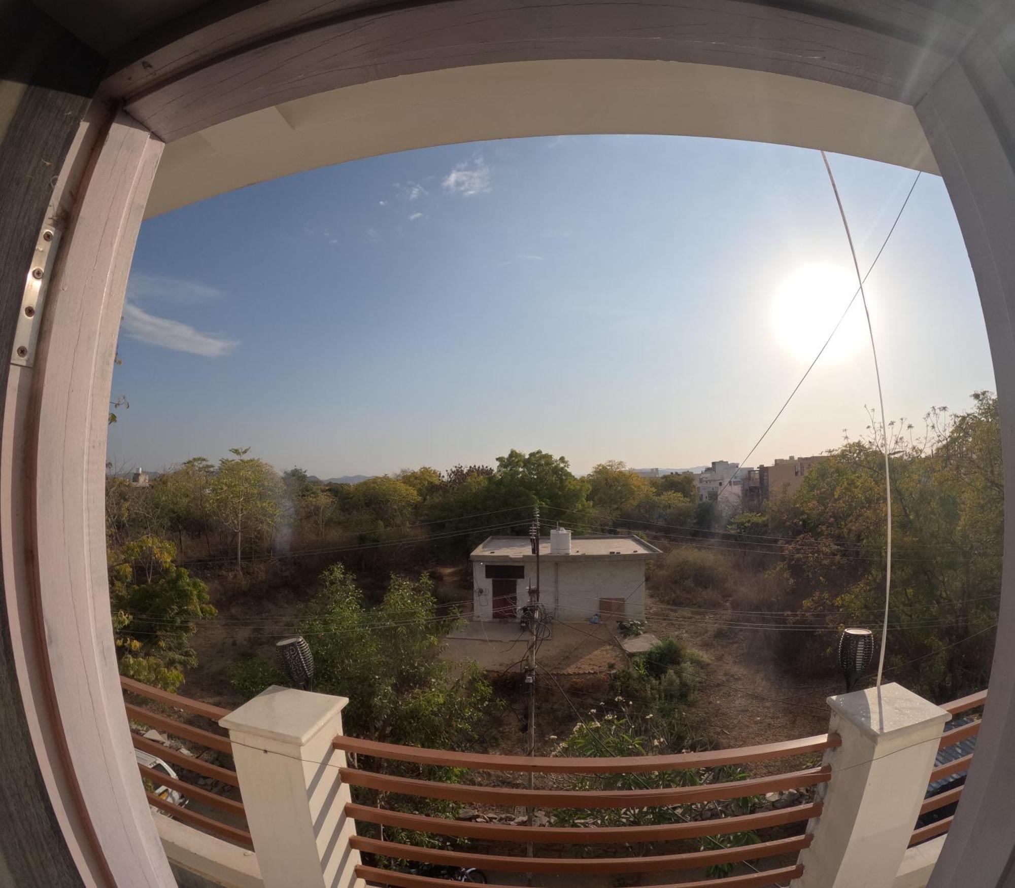 Apartament Choudhary White House Udajpur Zewnętrze zdjęcie